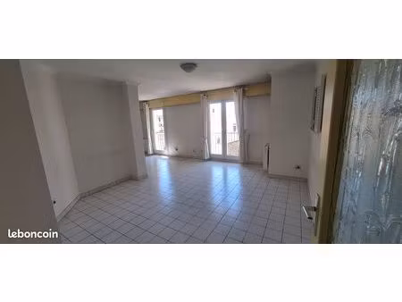 appartement t3 78 m2 2 chambres 26 romans centre ville 3 -ème étage avec ascenseur