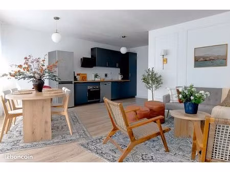 appartement t3 de 70 m² à valence