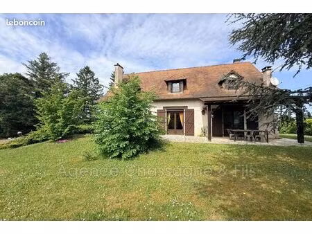 maison 8 pièces 210 m²