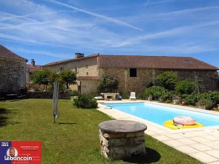 propriété 5 pièces 110 m²