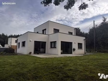 maison 6 pièces 145 m²