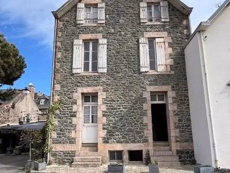 maison 5 pièces 162 m²