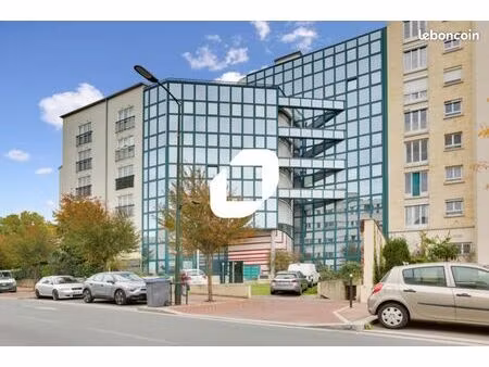 bureaux 330 m²