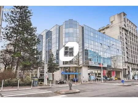 bureaux 417 m²