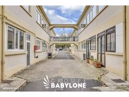 bureaux 440 m²