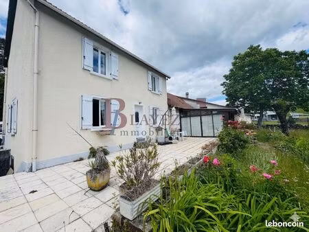 maison 6 pièces 136 m²