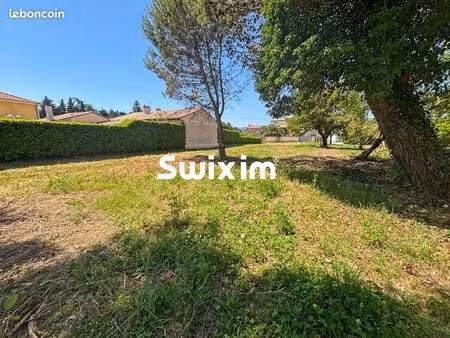 terrain 700 m² montélimar