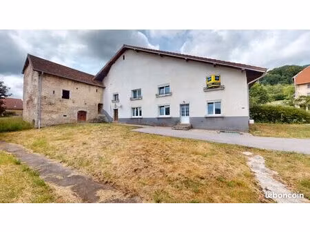propriété 6 pièces 143 m²