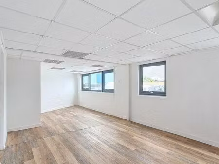 bureaux 32 m² la rochelle