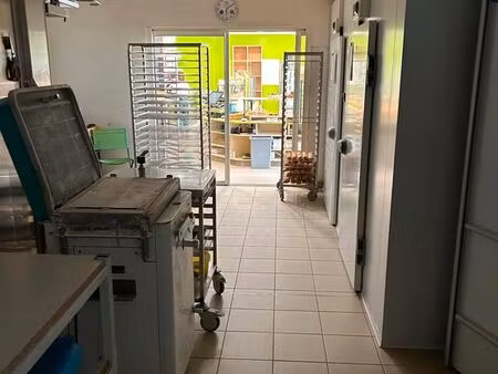 très belle boulangerie à vendre