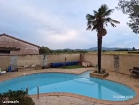 maison 4 chambres  avec jardin et piscine aux petits robins