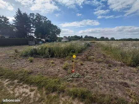 terrain 785 m² sainville