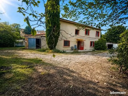 mas en pierre de 295 m² à rénover avec terrain constructible de 458 m² – cardet