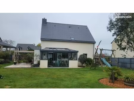 maison contemporaine bord de rance
