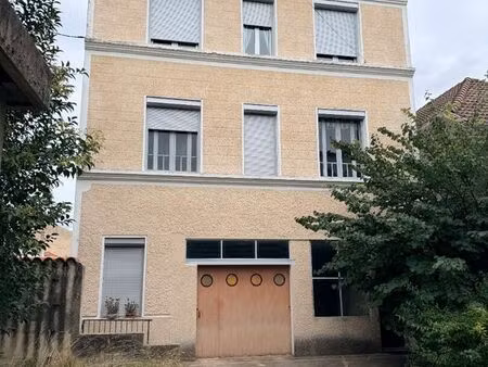 maison de ville 10 pièces 245 m²