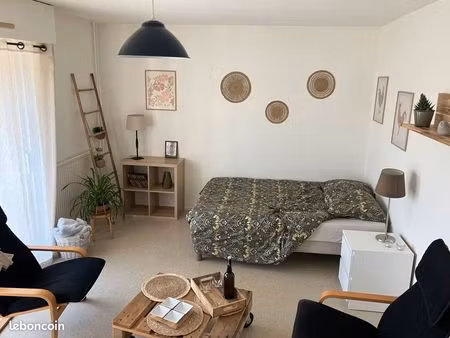 location meublée beau t1 bis 31m² proche centre ville - balcon - place de parking – eau ch