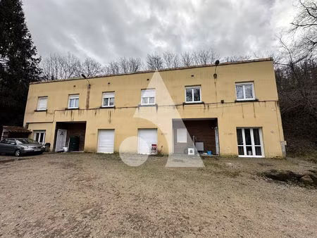 immeuble 309 m2  4 x t2  3 x t3 .