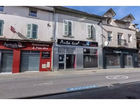 batiment à renover de 130 m²
