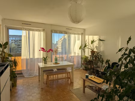 appartement t3 de 75 m2 quartier breteuil 13006 marseille