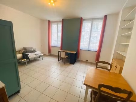 studio meuble proche gare chateaucreux