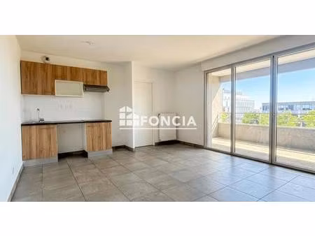 appartement 3 pieces avec terrasse jardin et parking sous sol