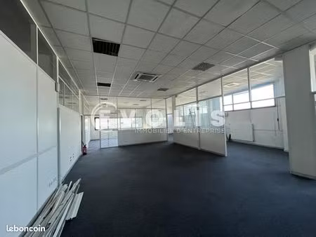 bureaux 206 m²