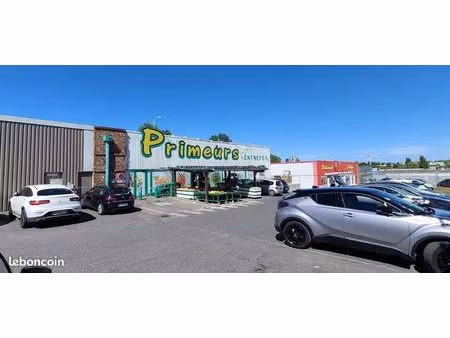 boutique 875 m² champigny sur marne