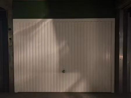 garage a louer bellevue