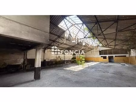 local commercial à rénover transformable en bureaux