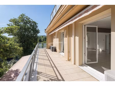 rue du canal | magnifique duplex 159 m² – 5 pièces – terra
