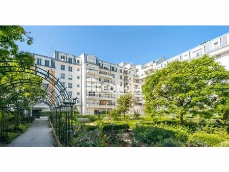 bourg-la-reine – hyper centre – studio avec terrasse  cave et parking