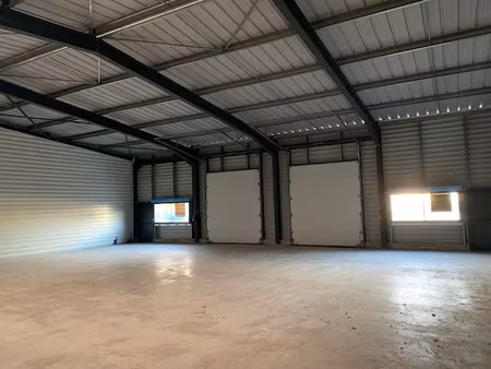 location locaux professionnels 180 m² à saint-avé (56890)  1 400 €