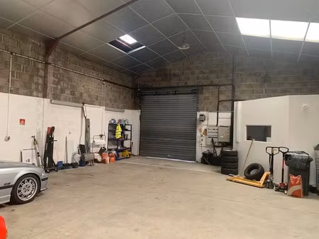 location locaux professionnels 260 m² à vannes (56000)  1 200 €
