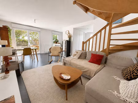 caudéran maison t3 avec bureau  jardin et parking