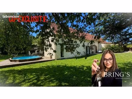 propriété 8 pièces 220 m²