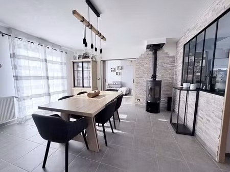 maison neuve avec piscine