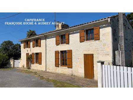ensemble immobilier : maison + 1 gîte + une annexe à rénover + garage et atelier et jardin