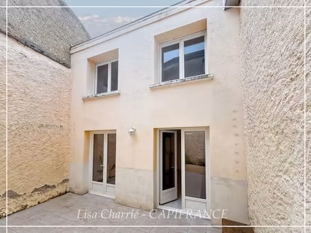 maison de ville à vendre vic fezensac (32) scindée en 2 logements loués avec terrasse  bal