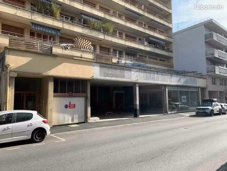 local d’activité 924 m² – centre-ville romans – garage / contrôle technique