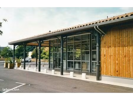 local commercial à louer – emplacement stratégique à sarlat - dordogne (24)