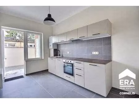 anderlecht – appartement entièrement rénové avec terrasse