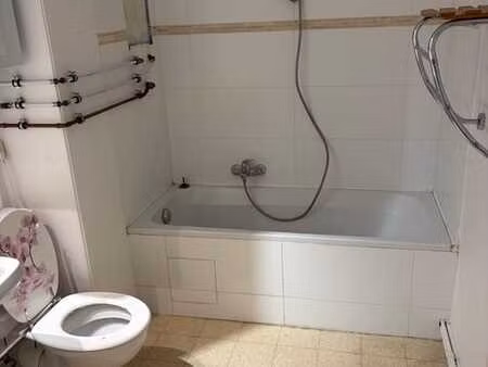 appartement 2 chambres  epc c  place de vannes