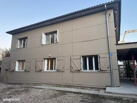 immeuble entièrement rénové à 8 5% nette de rentabilité