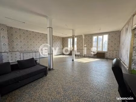 bureaux 97 m²