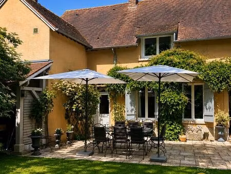 maison 7 pièces 225 m²