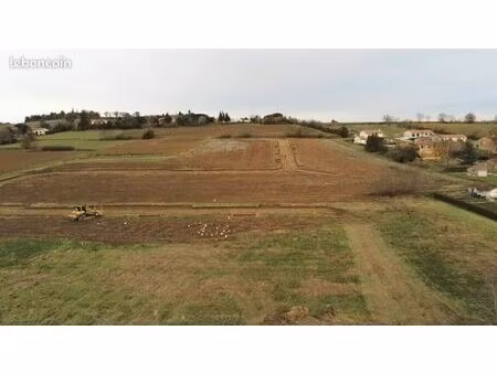 terrain 240 m² villenouvelle