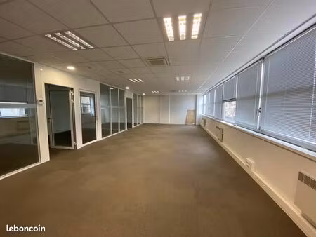 bureau 162 m²