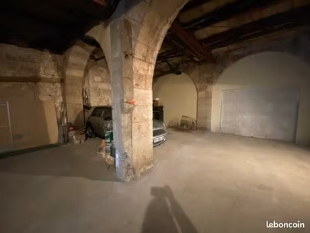 garage ( parking) rue barreyre chartrons