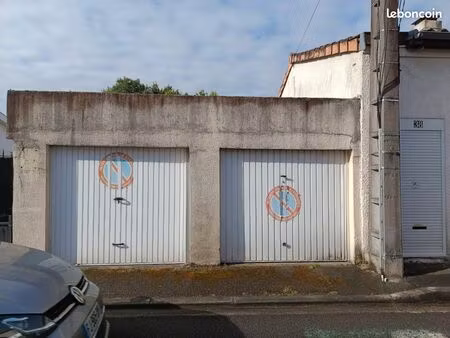 location garage box fermé
