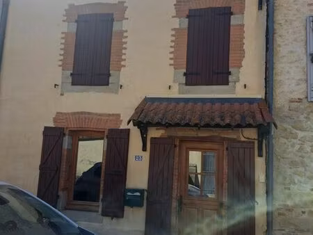 maison au centre du village de loubens-lauragais